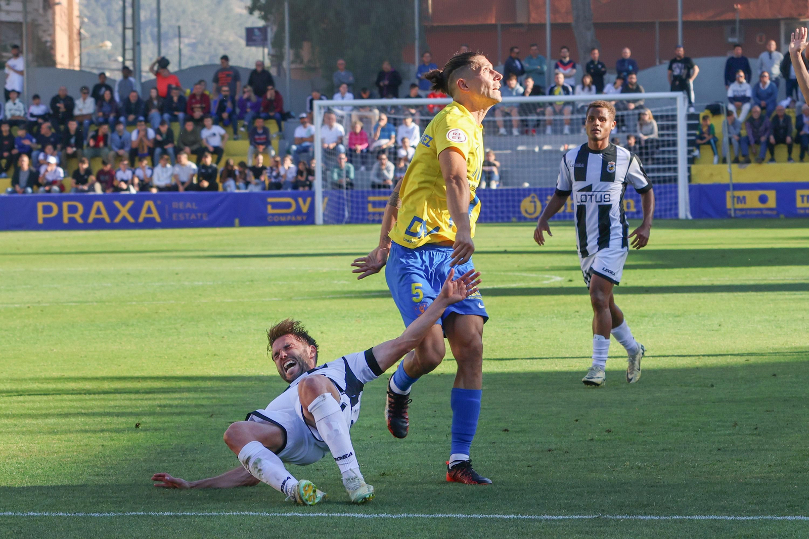Las fotos del Orihuela-Balona de Segunda Federación (1-2)