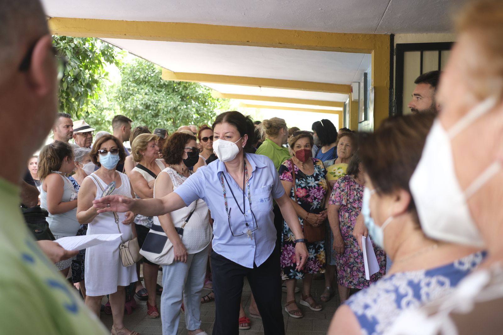 Protesta en el colegio Mediterráneo de Córdoba por los problemas de climatización, en imágenes