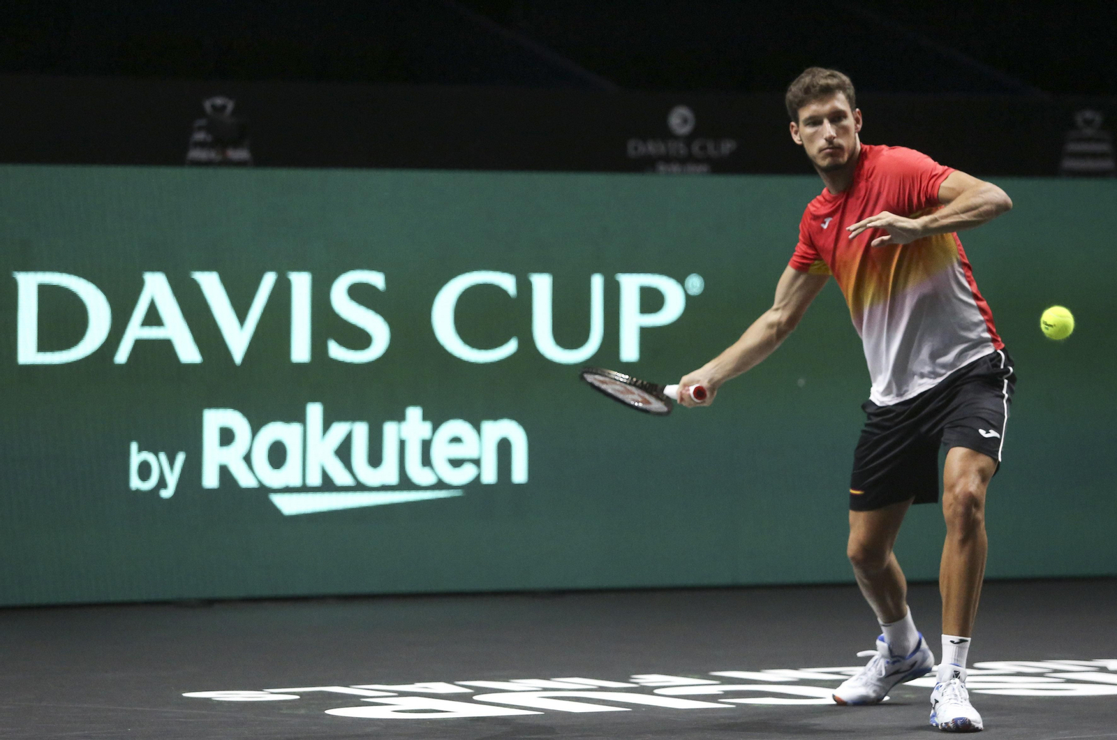 La metamorfosis del Carpena para la Copa Davis, con los jugadores sobre la pista ya