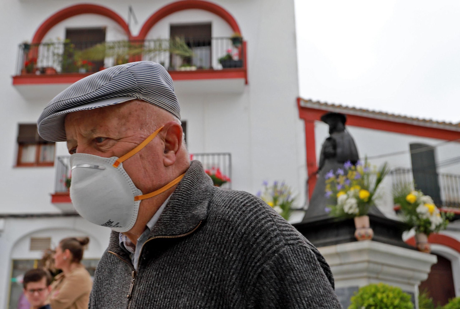 Imágenes de la jornada especial vivida en Almonte sin la procesión de la Virgen del Rocío