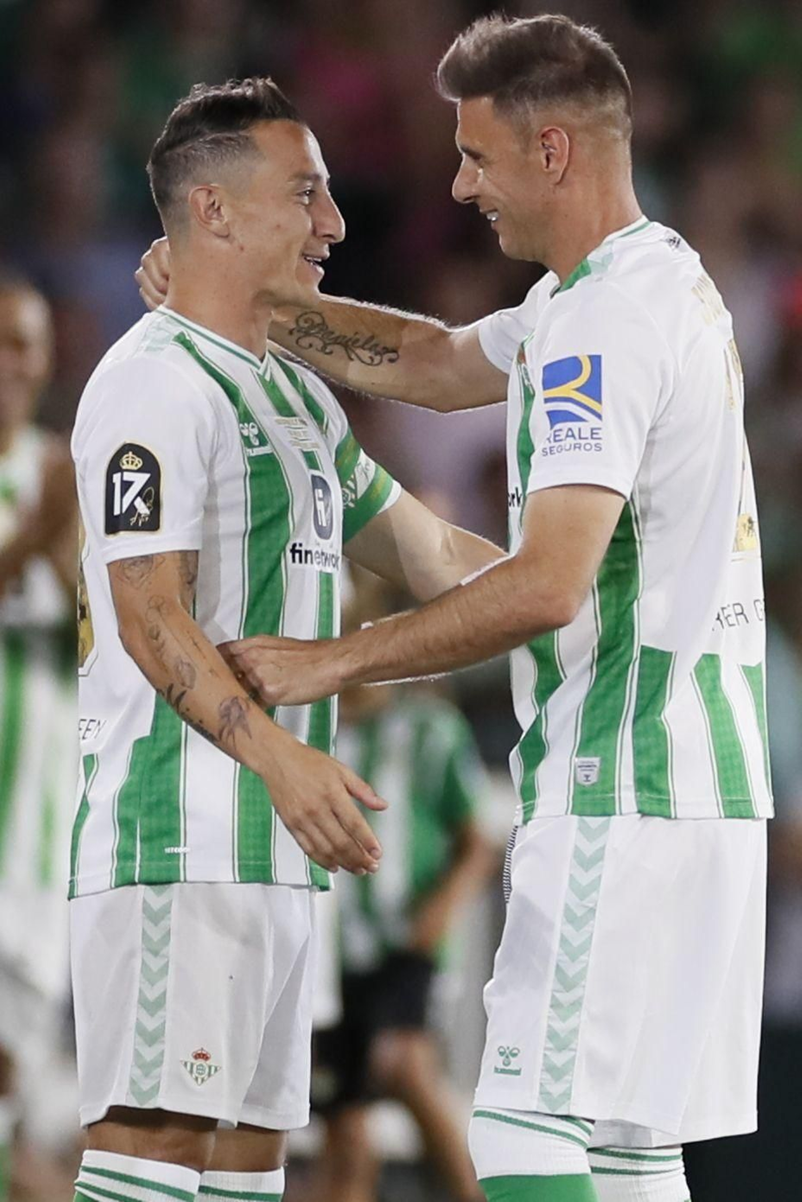 Guardado y Joaquín, en el partido homenaje al portuense.