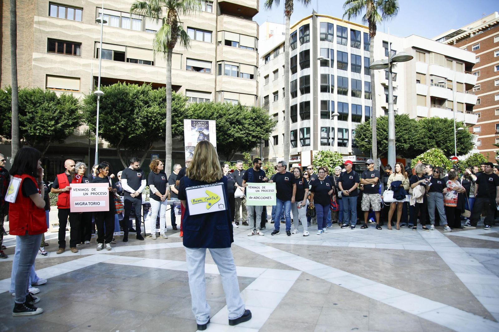Imágenes de la campaña "Camino de Santiago" para celebrar el día de las personas sin hogar en Almería