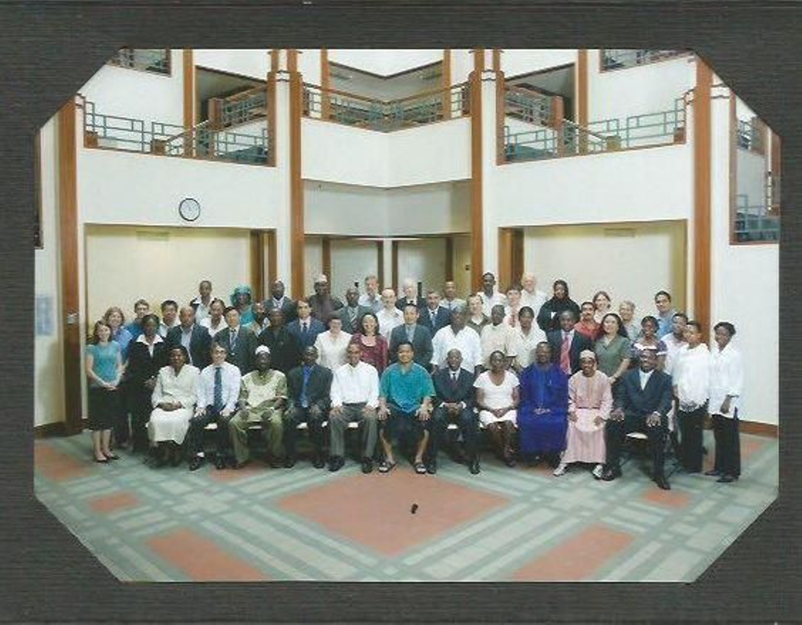 El edil del PP con sus compañeros de curso en Duke.