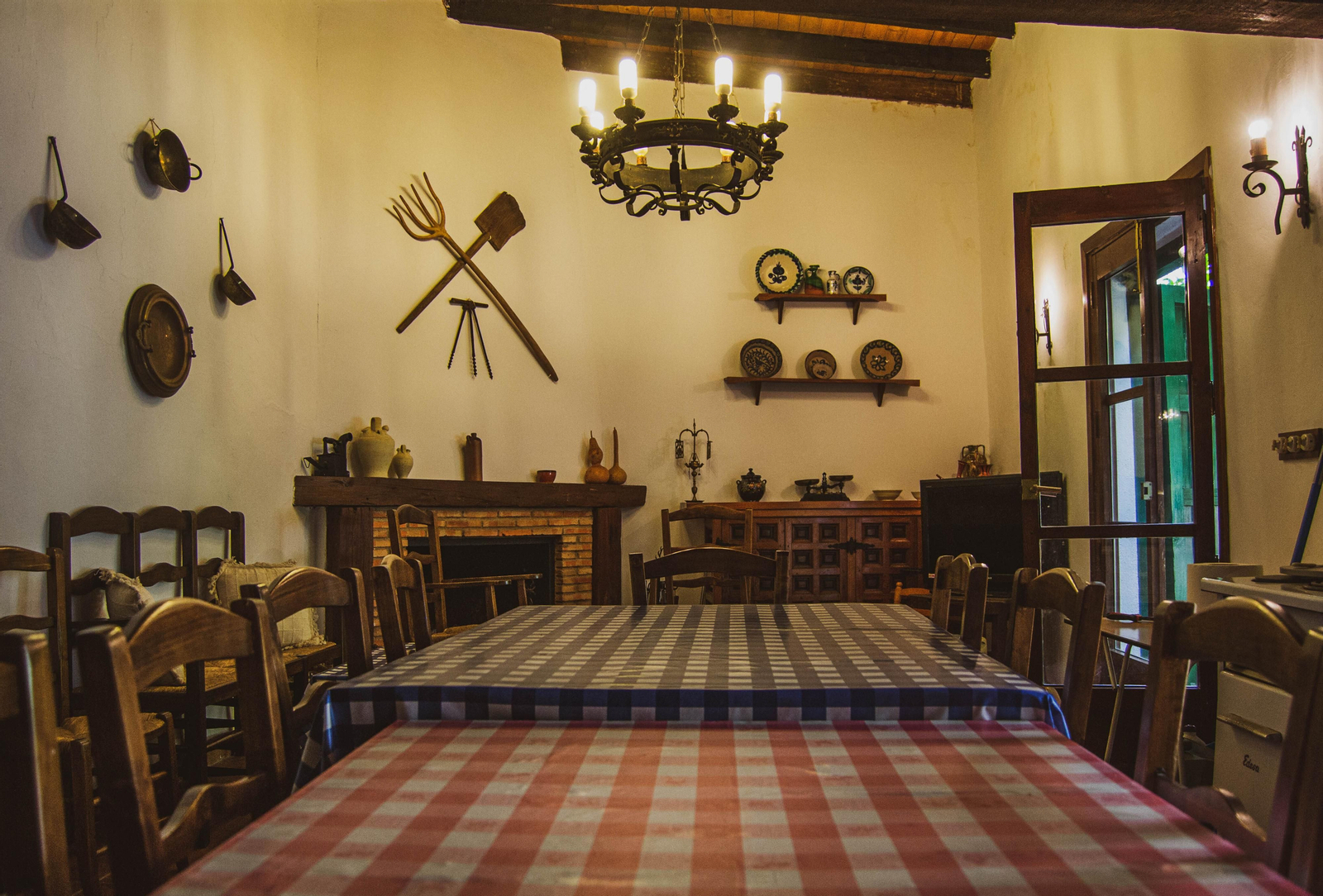 En imágenes: así es el interior de la casa de Los Peñas, el reducto de art nouveau en Jaén