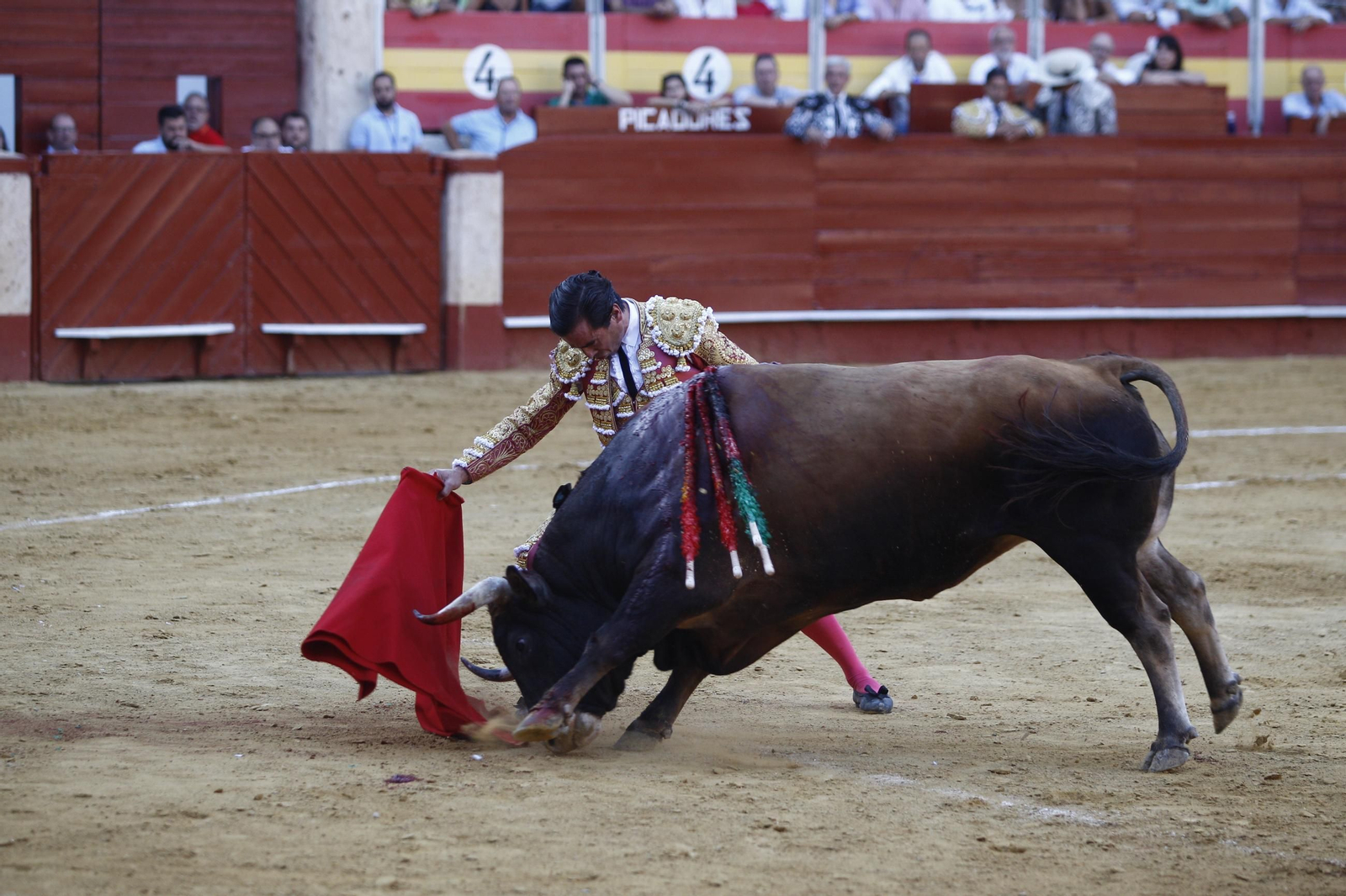 Las mejores imágenes de los toreros Fortes, Juan Ortega y David de Miranda en la Feria de Almería 2025