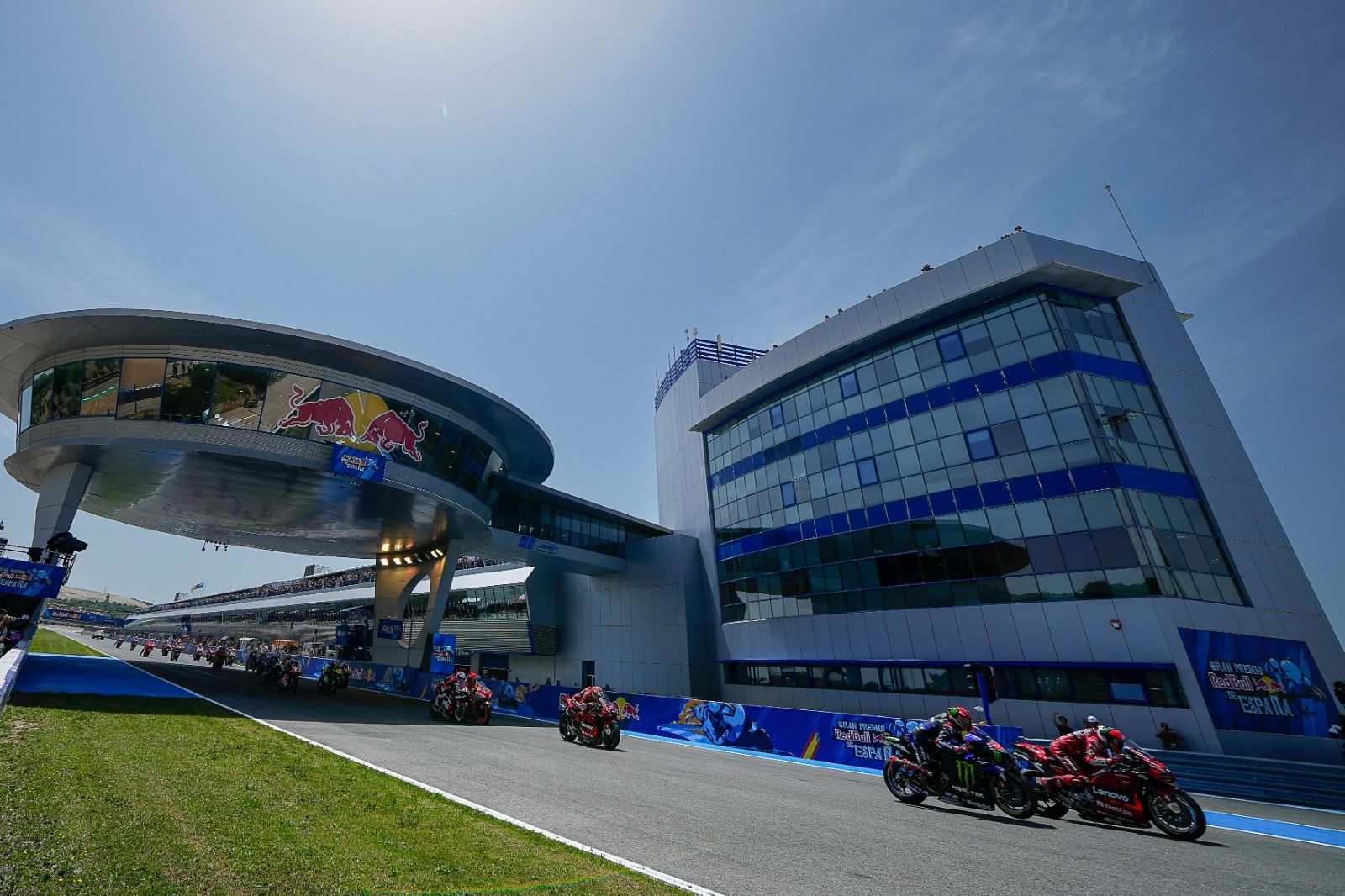 Salida de la carrera de MotoGP de este año en el Circuito de Jerez-Ángel Nieto.