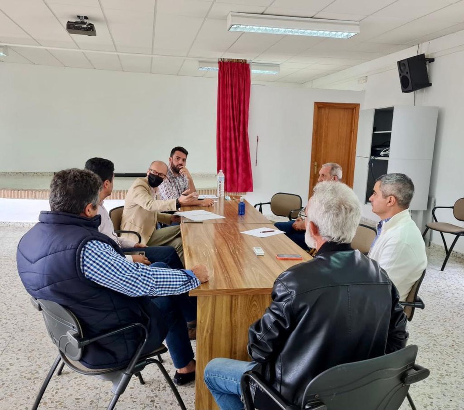 Reunión con los alcaldes de la zona.