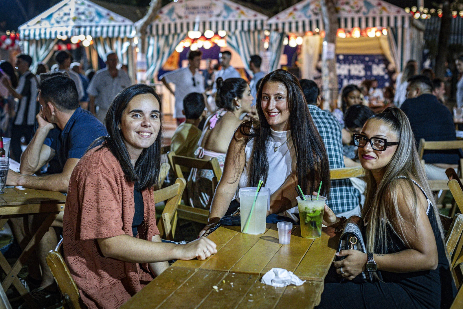 Búscate en las imágenes del jueves de la Feria del Carmen y de la Sal 2025 en San Fernando