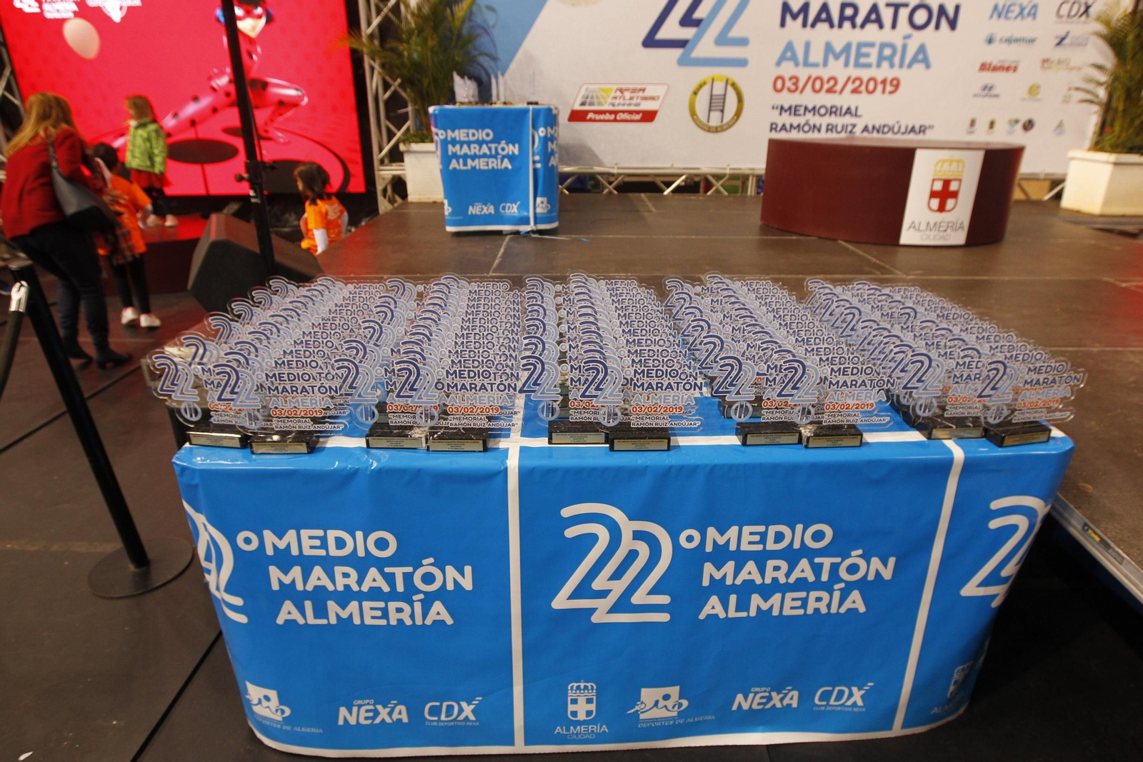 Fotogalería de la Feria del Corredor y las carreras infantiles.