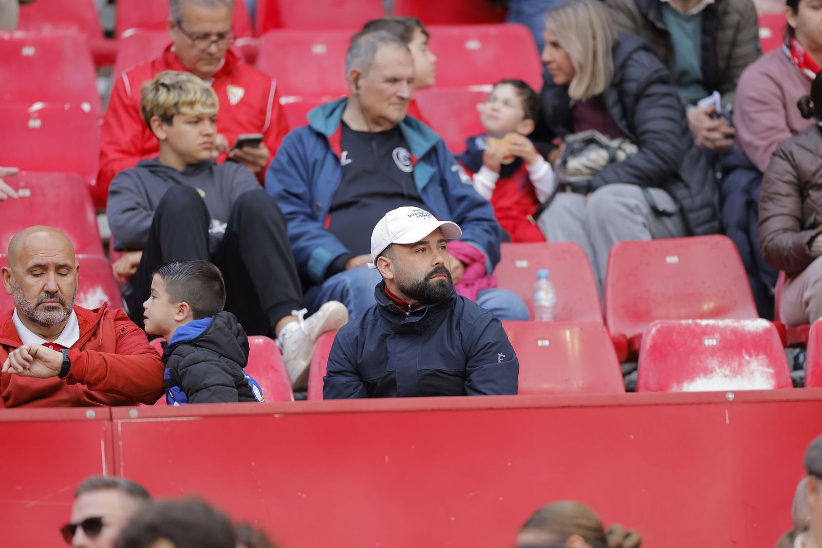 Búscate en las fotos del Sevilla fc - Rayo