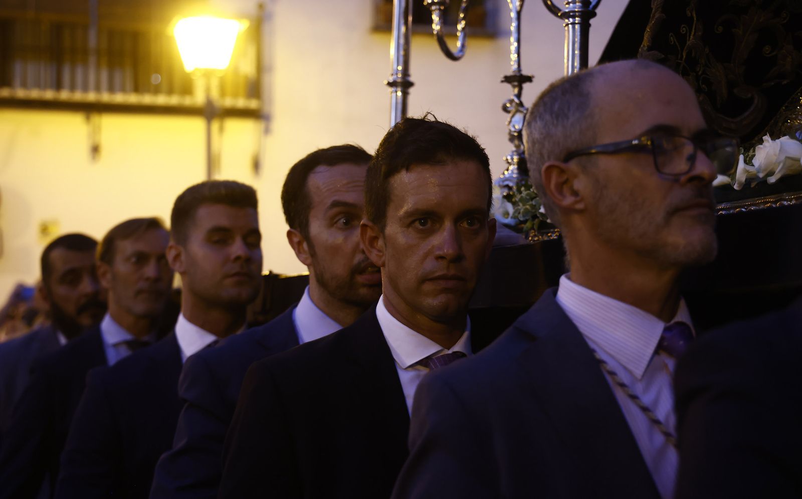 Rosario vespertino de la Virgen del Mayor Dolor, de la Hermandad de las Aguas, en imágenes