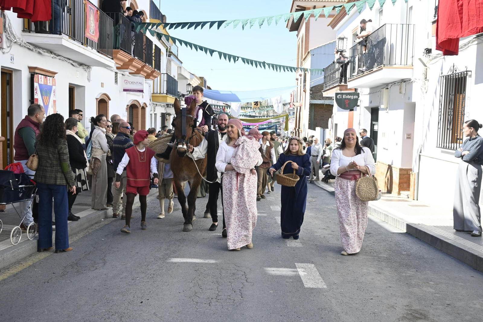 Las mejores imágenes de la Feria Medieval del Descubrimiento en Palos de la Frontera 2025