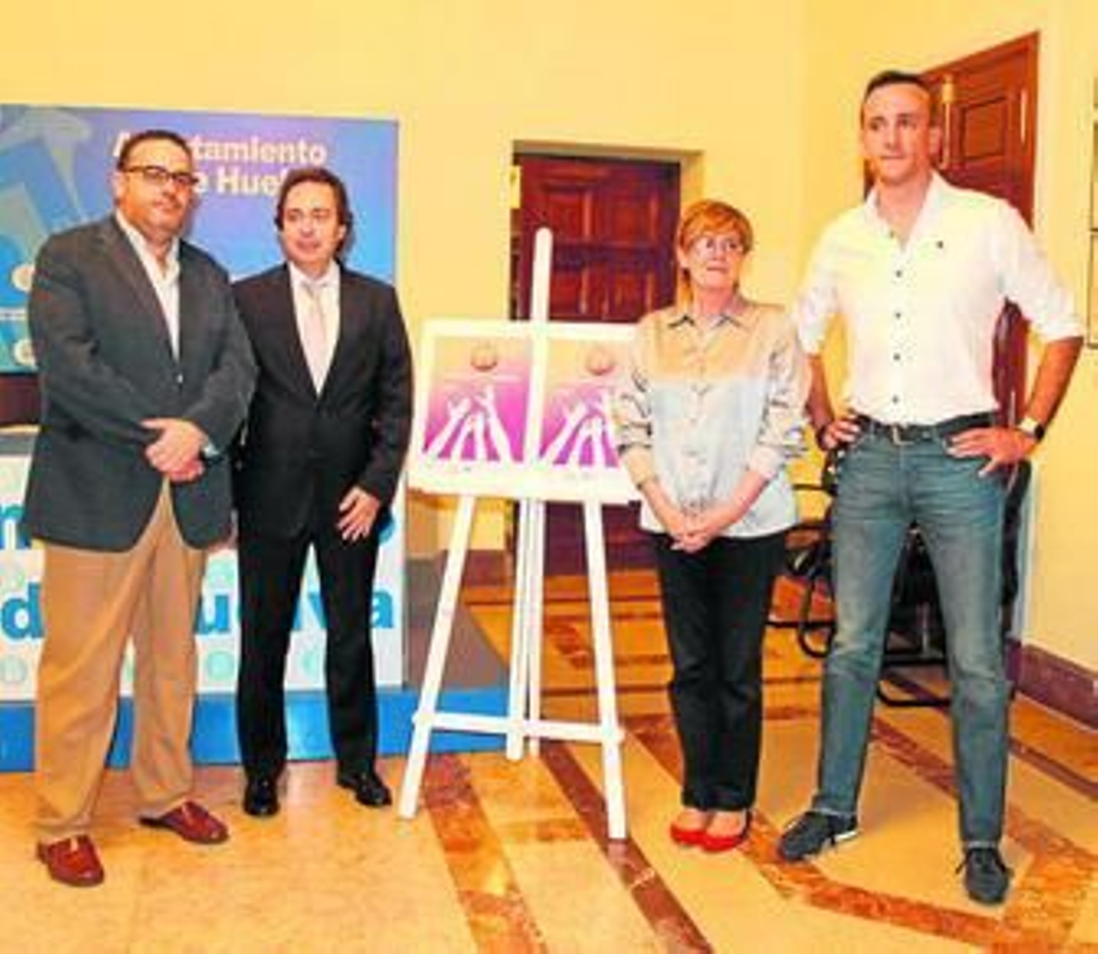 Un momento de la presentación del Andaluz, ayer en el Ayuntamiento.