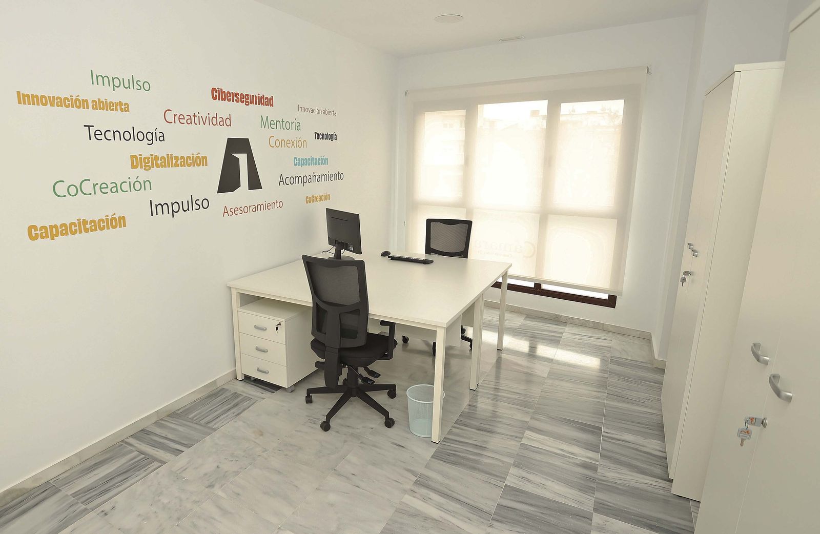 Imágenes de la inauguración del coworking digital La Llave en Algeciras