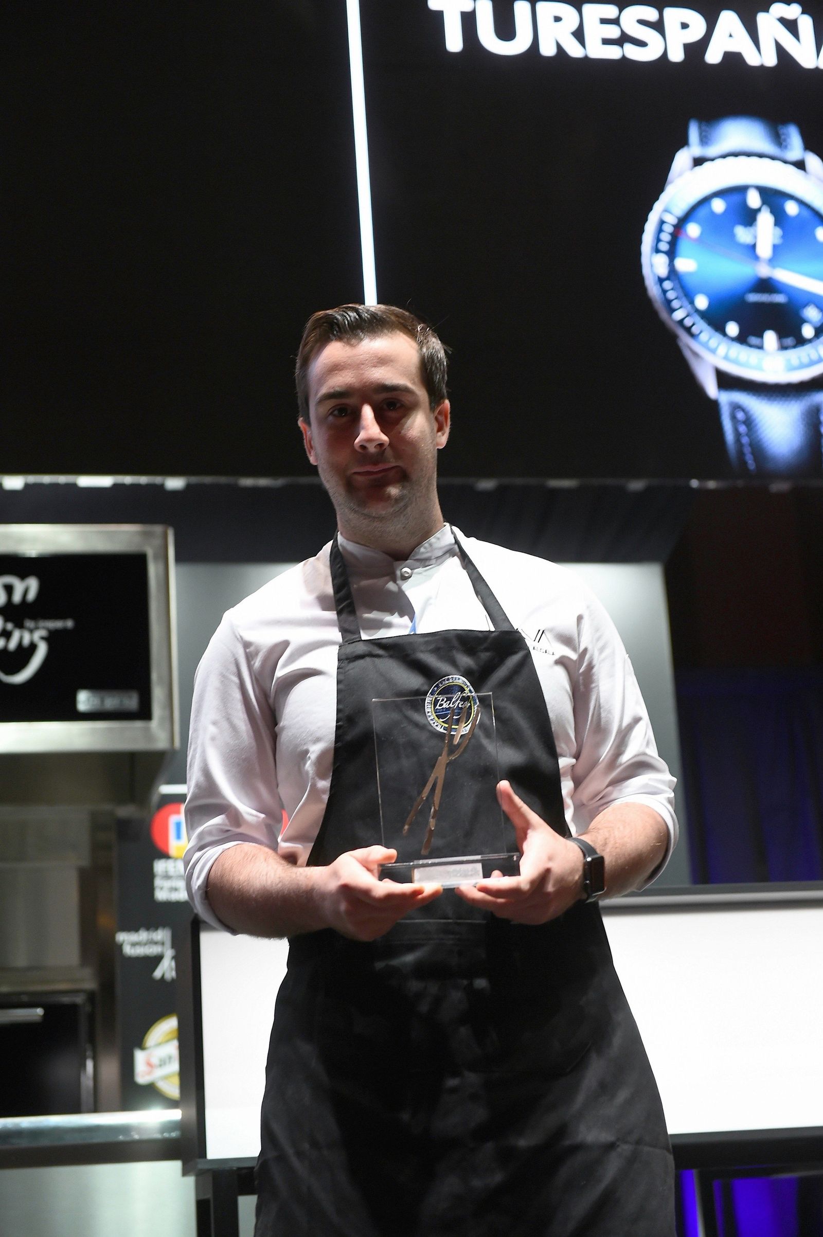 El chef de Málaga Fernando Alcalá, el miércoles, con su premio.