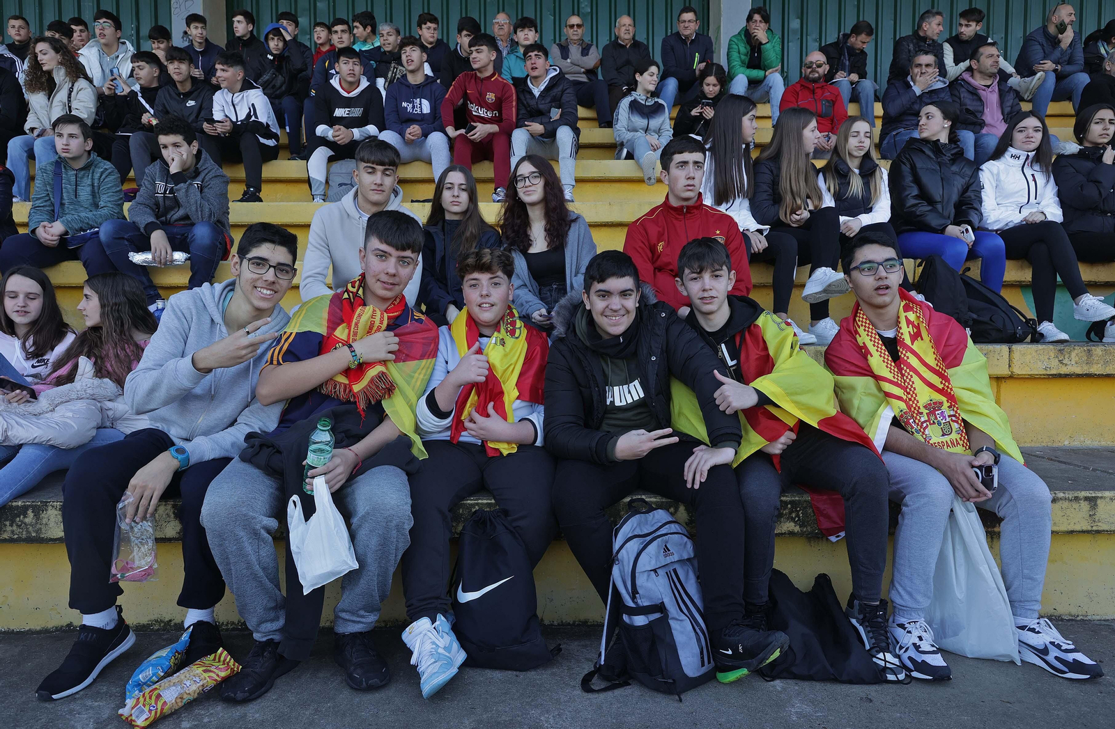 Búscate durante el segundo partido España - Italia sub-17 en Los Barrios