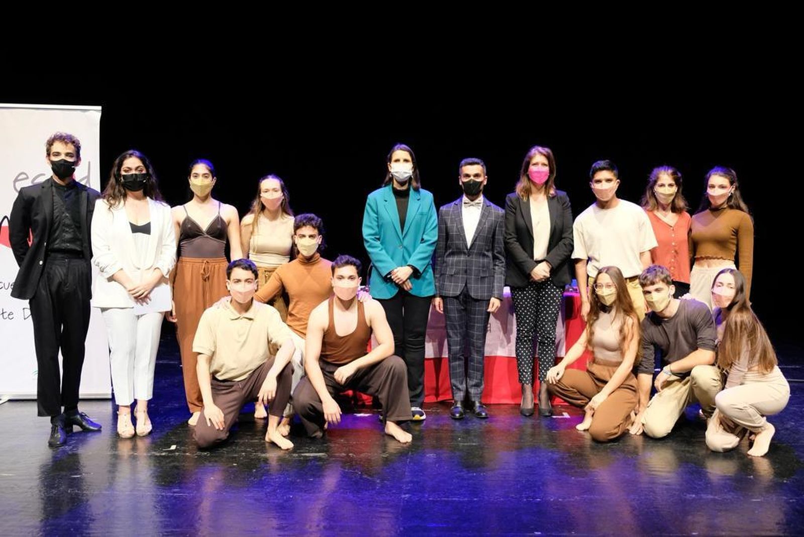 García Paine y Casero, junto a alumnos de Escuela de Arte Dramático de Málaga.