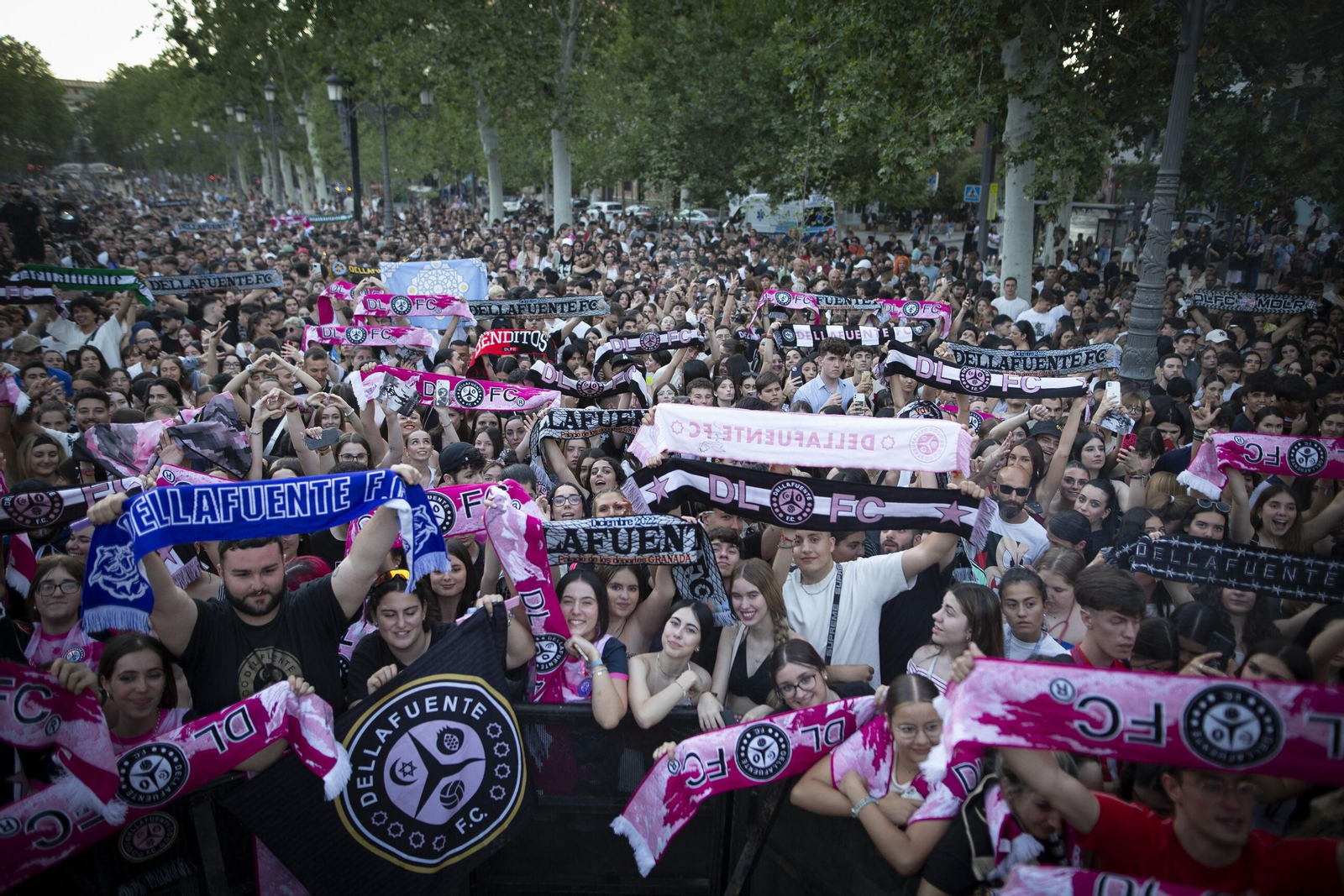 Así fue el concierto de Dellafuente en Granada para presentar su disco