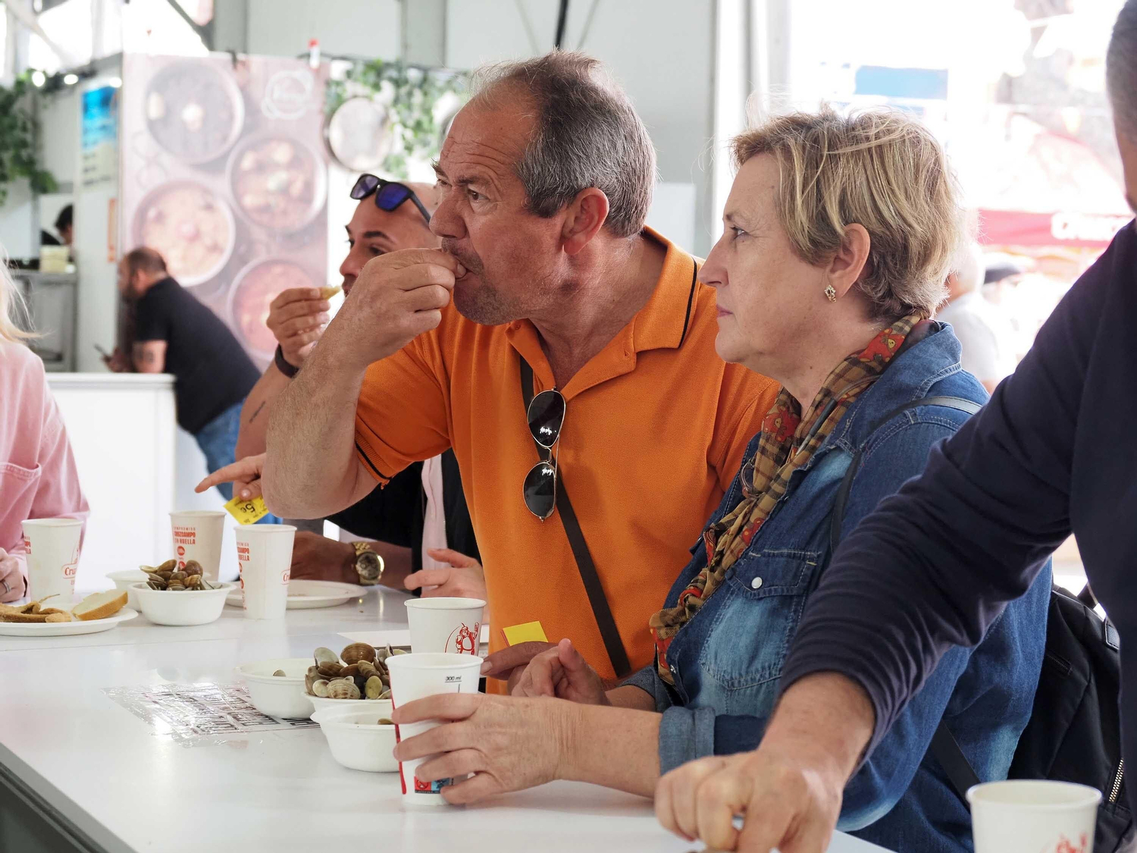 El espectacular ambiente de la Feria de la Gamba de Punta Umbría, en imágenes