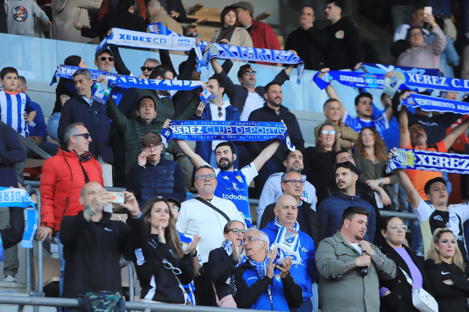 Búscate en el partido del Xerez CD-Antoniano en Chapín