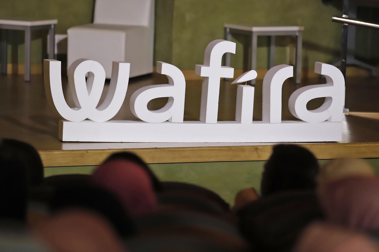 Imágenes de la entrega de los diplomas a las mujeres que han participado en el programa Wafira. Imágenes de la entrega de los diplomas a las mujeres que han participado en el programa Wafira.