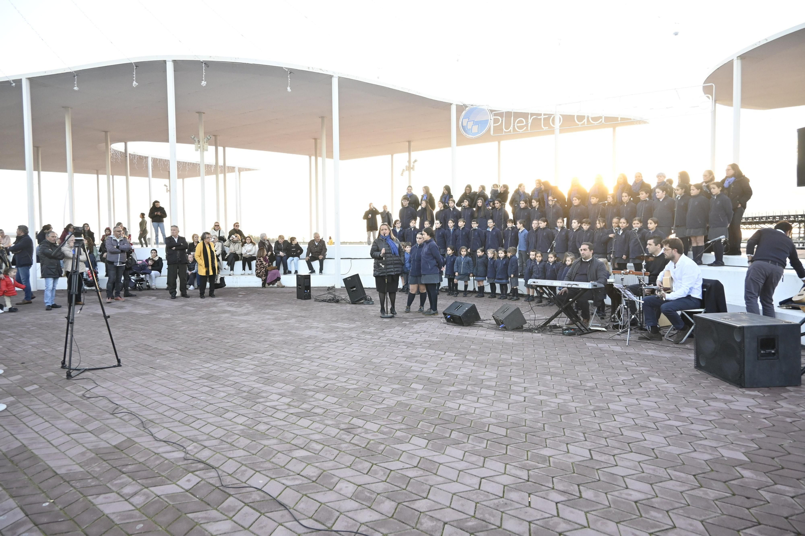 Alumbrado del Puerto de Huelva, en imágenes