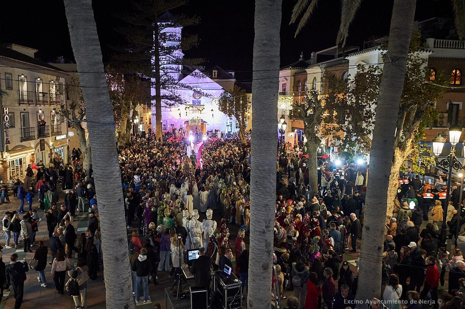 Cabalgata de Reyes Magos en Nerja.jpg