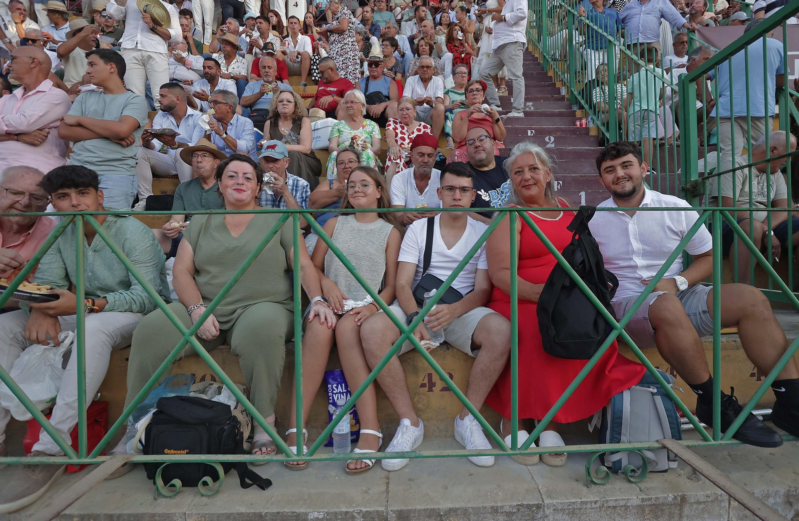 Búscate en la Plaza de Toros 'El Arenal' durante la corrida del viernes de la Feria de La Línea