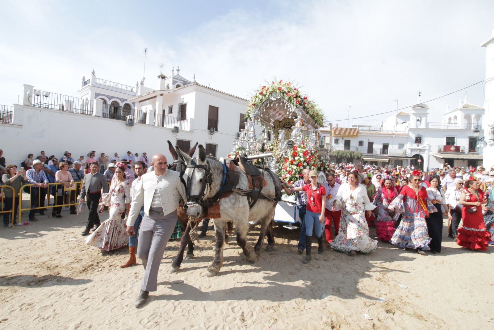 Imágenes de la presentación de la Hermandad de Emigrantes