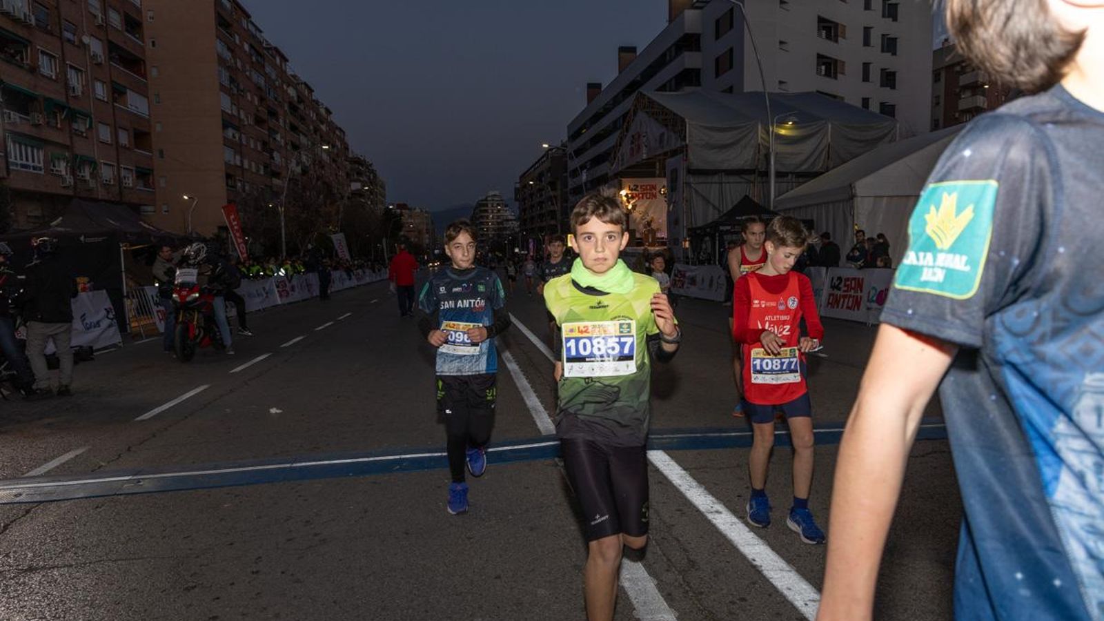 En imágenes: Las promesas del atletismo brillan en la Carrera Infantil de San Antón 2025