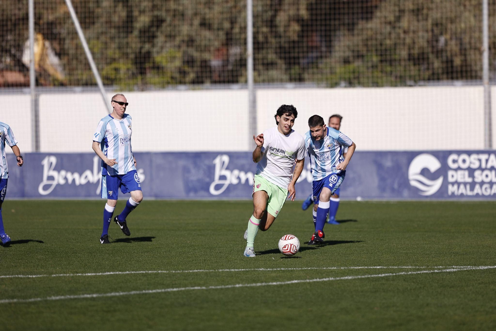 El Málaga CF Genuine se impone a la selección malagueña de influencers