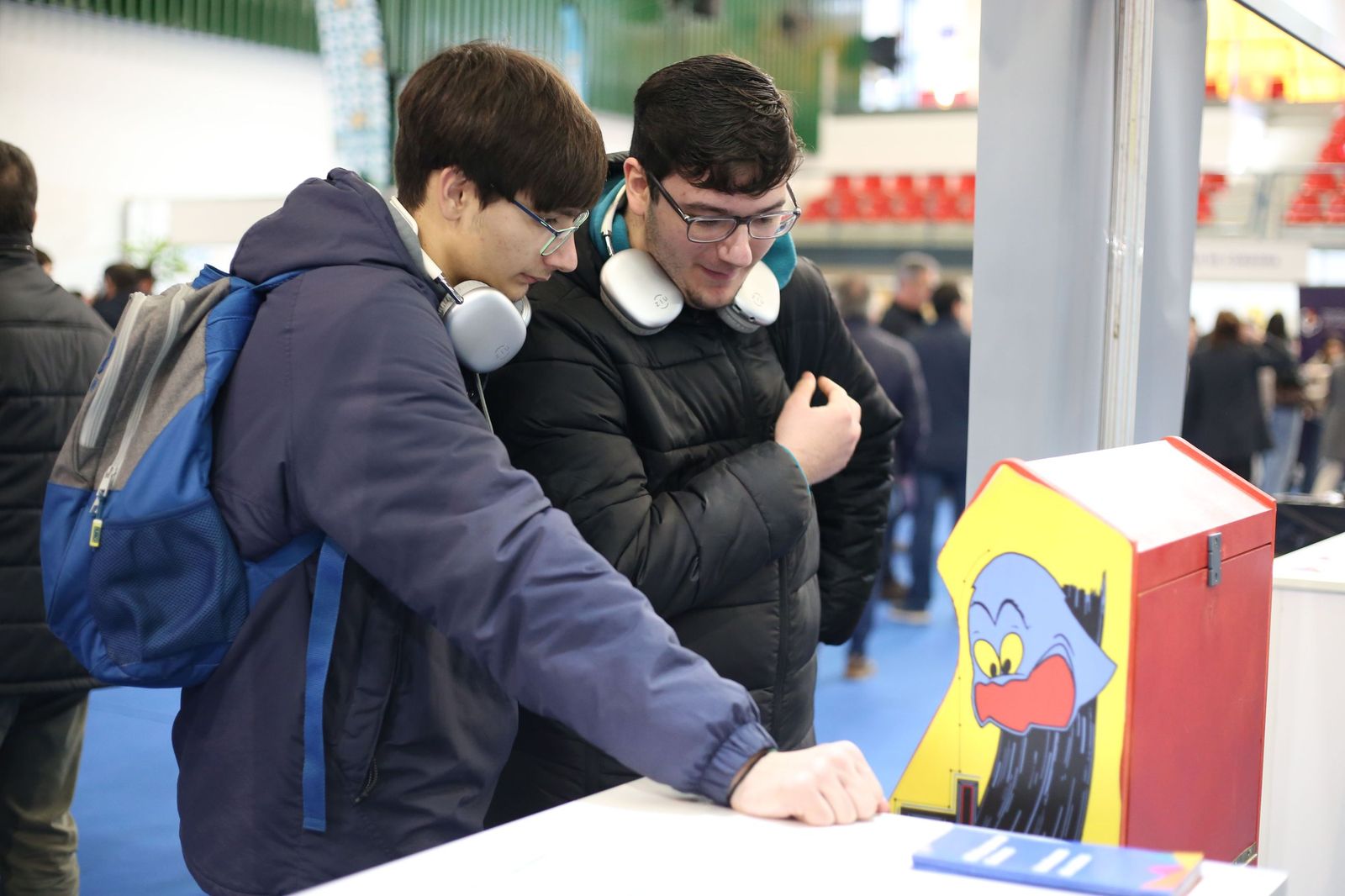 El Salón del Estudiante de Lucena, en imágenes