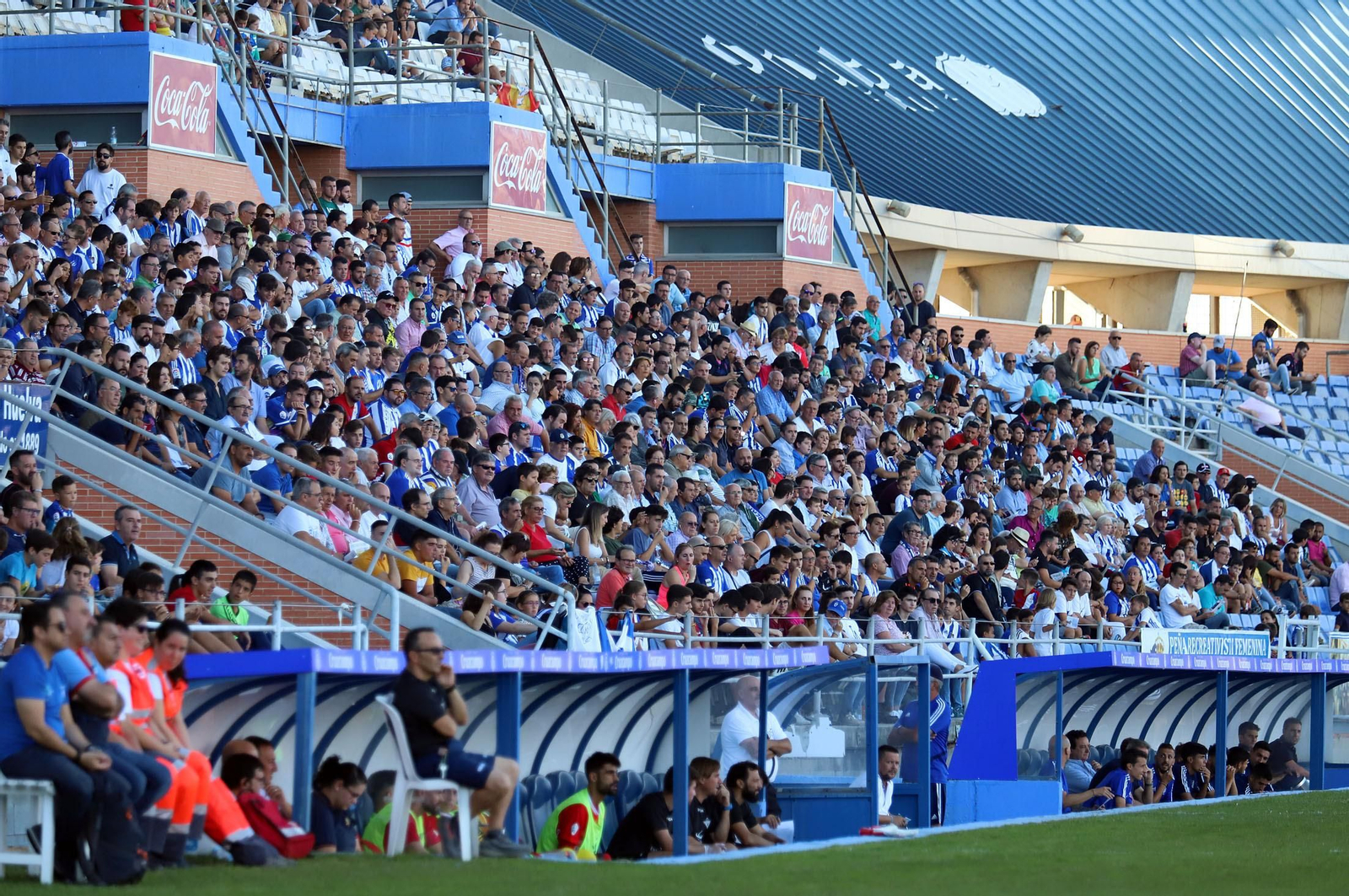 Imágenes del mejor ambiente en el Estadio Nuevo Colombino