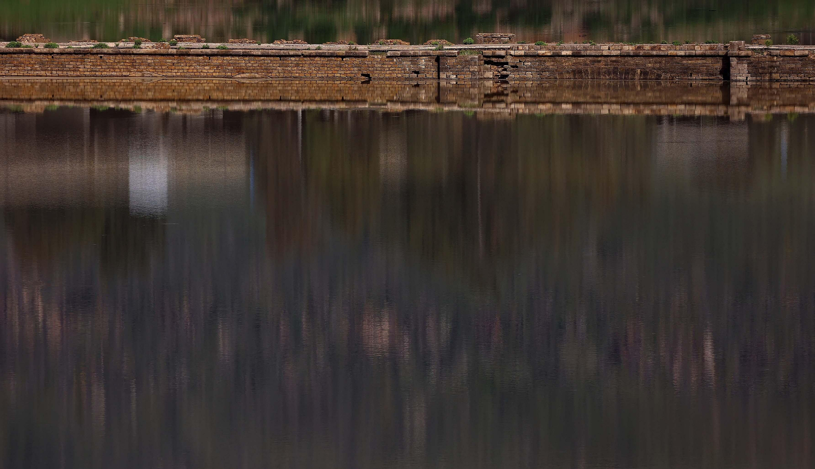 Imágenes del embalse de Charco Redondo en Los Barrios