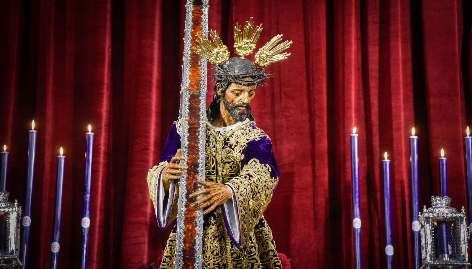 Besapié a Jesús Nazareno