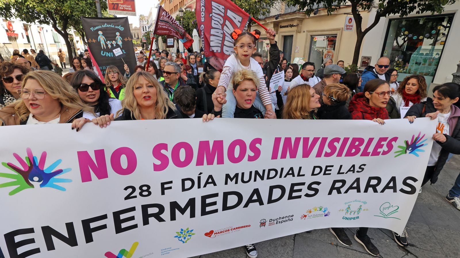 Marcha solidaria por el día de las enfermedades raras en Jerez