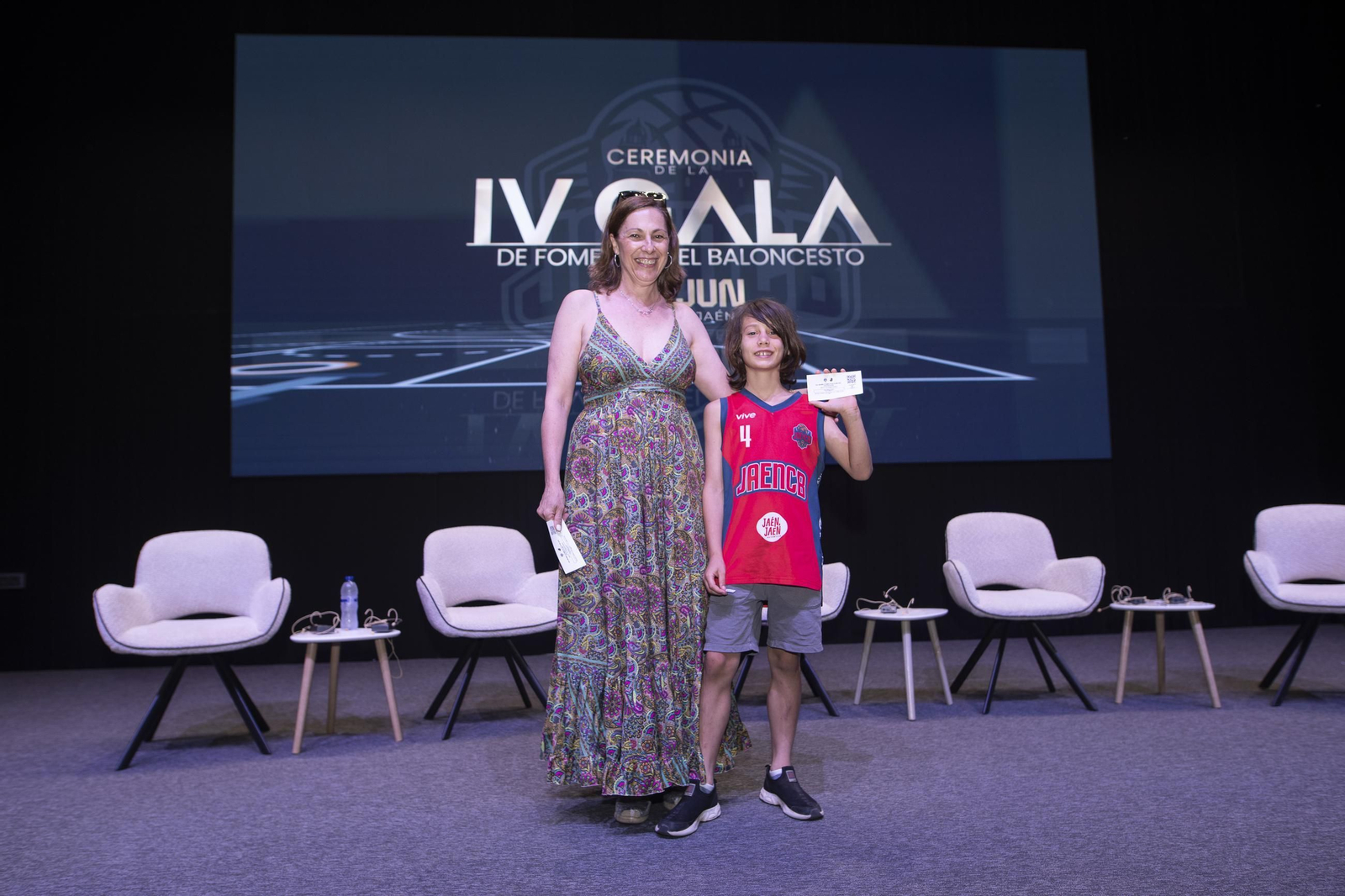 Valores y emoción en la IV Gala de Fomento del Baloncesto del Jaén CB, en imágenes