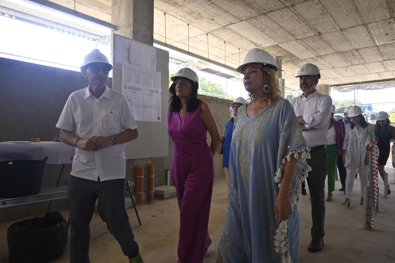 Amelia Martinez y Pilar Miranda visitan las obras de proyecto de residencia en el Campus del Carmen, en imágenes