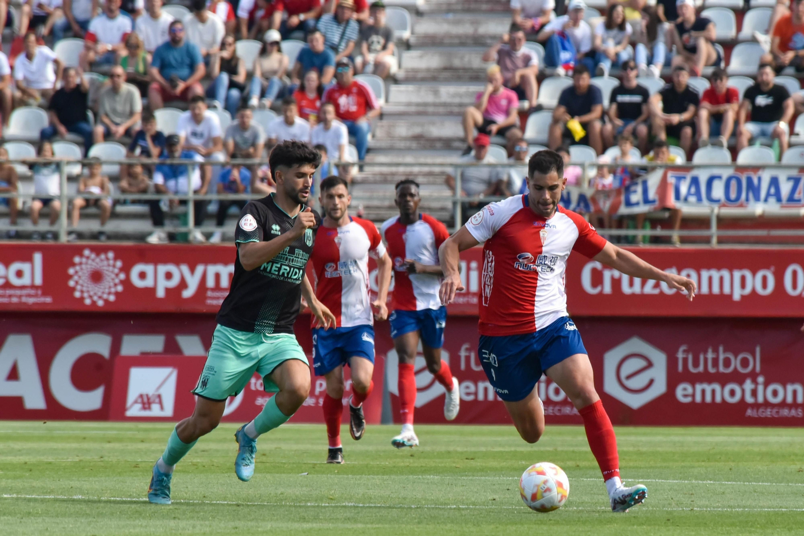 Roni, en el encuentro ante el Mérida.