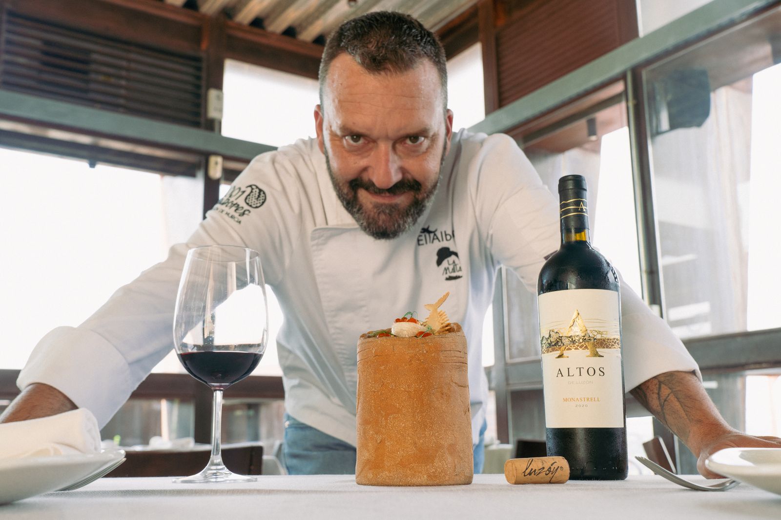 Bodegas Luzón presenta la serie ‘Maridaje’