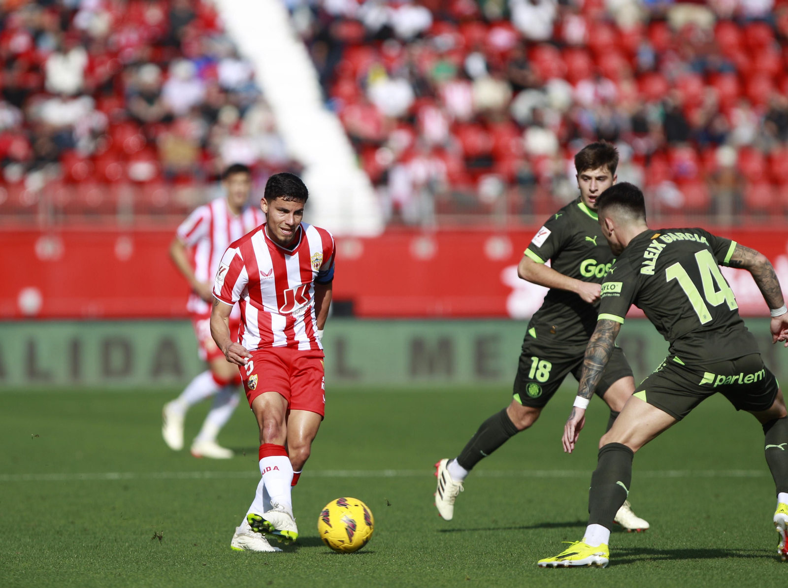 Las mejores imágenes del partido de fútbol U.D. Almería-Girona F.C.