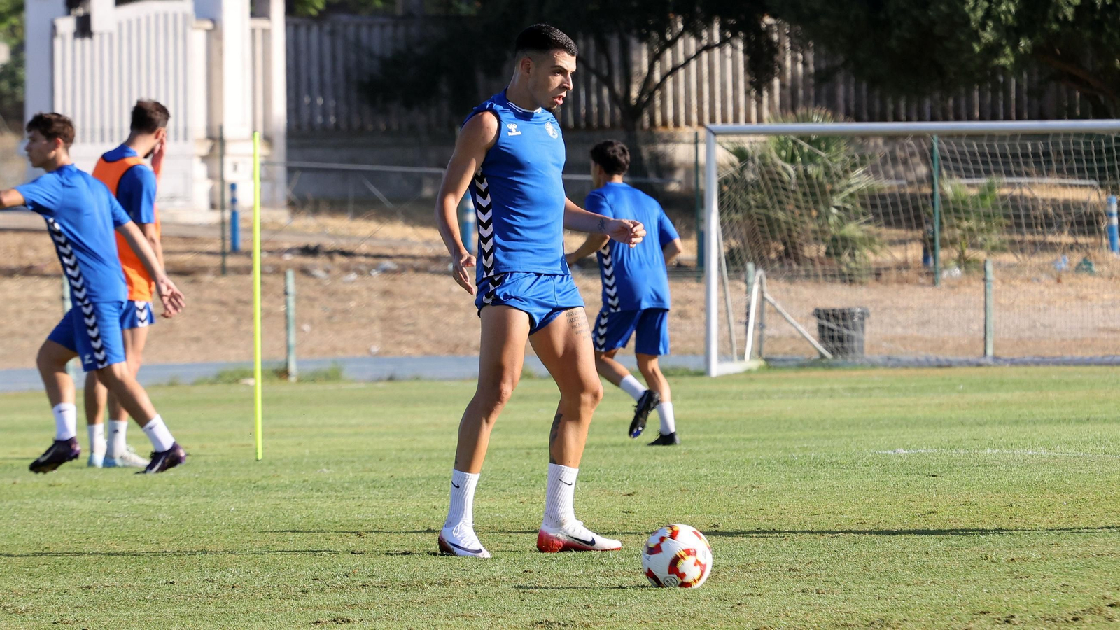 Las fotos del primer entrenamiento de la pretemporada 2025 del Xerez DFC