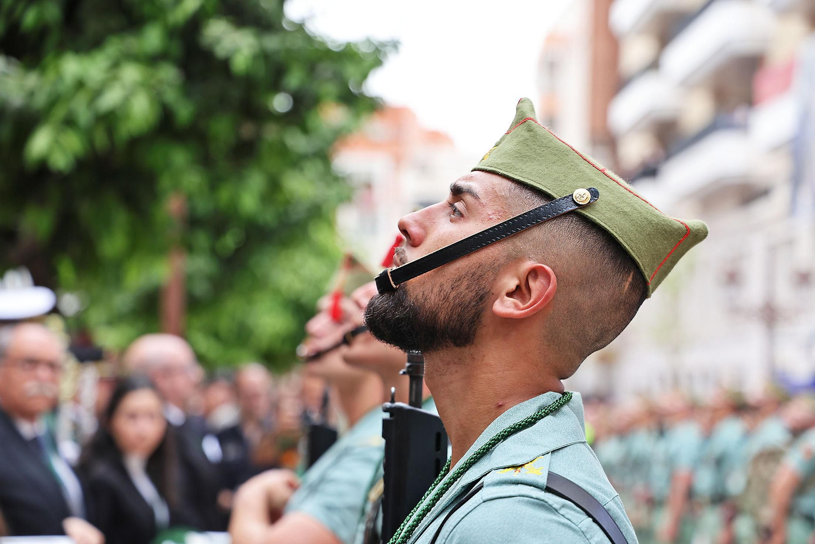 Las mejores imágenes del Sábado de Pasión en Huelva: La Legión con el Cristo de la Vera+Cruz