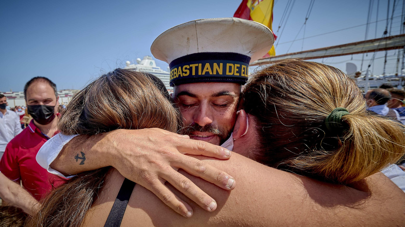 Recibimiento al buque escuela de la Armada española 'Juan Sebastián de Elcano'