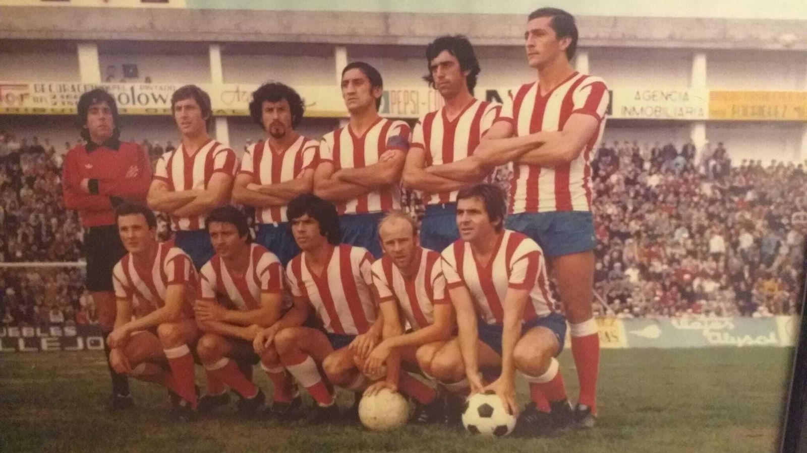 Once de la AD con Alfonsín abajo a la derecha.