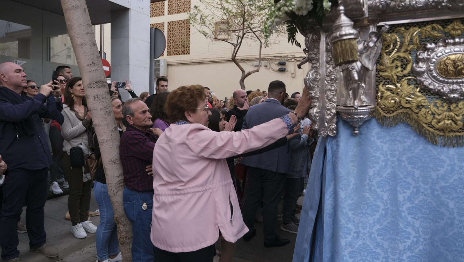 La procesión de Los Ángeles en Almería, en imágenes