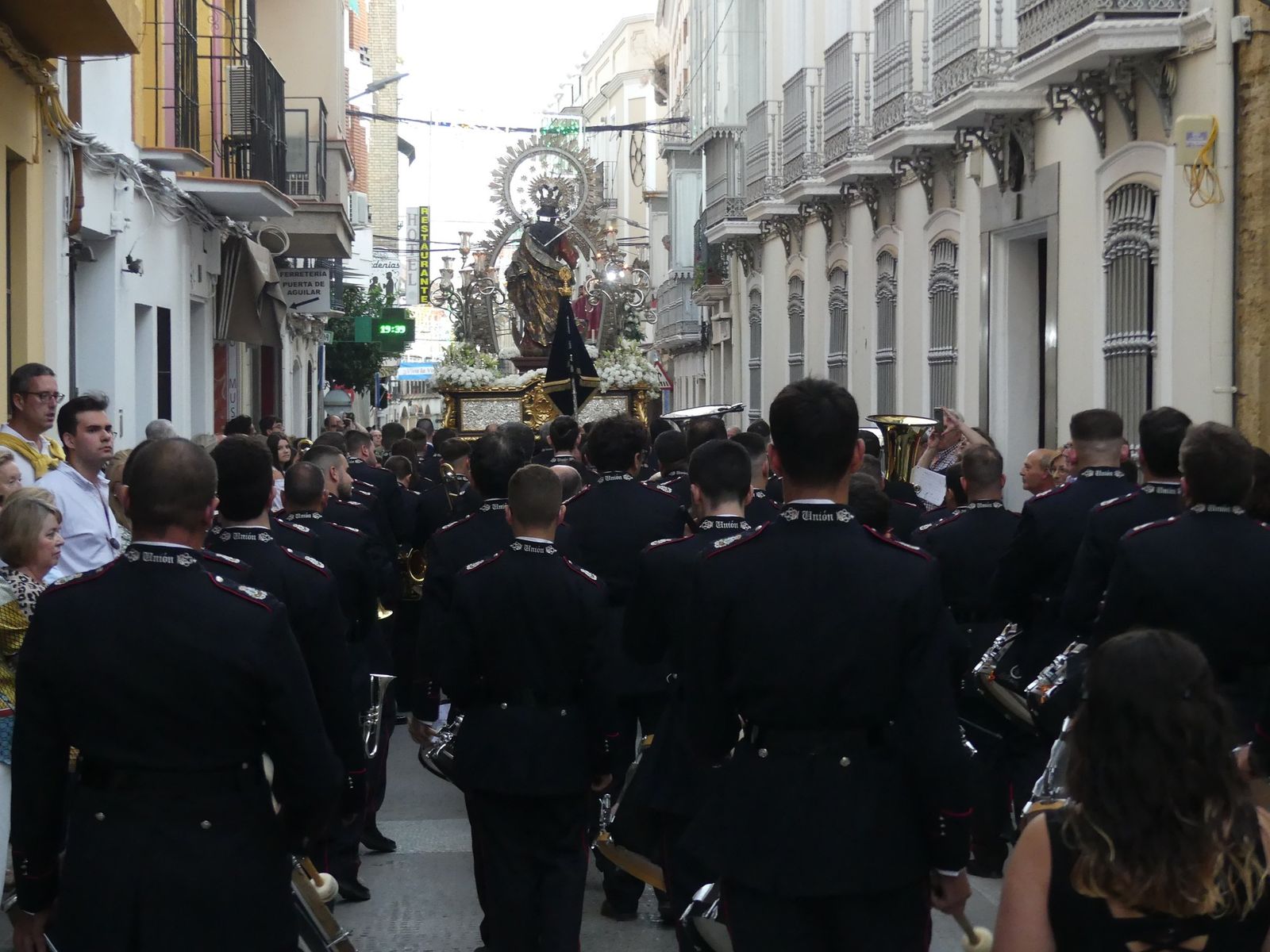 La Virgen de la Aurora recorre Montilla, en fotografías