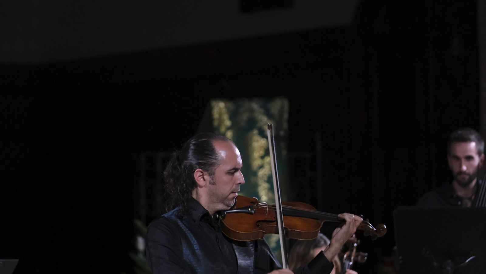 Concierto de la OCAL y del violinista Jesús Reina en Vélez Blanco, en imágenes