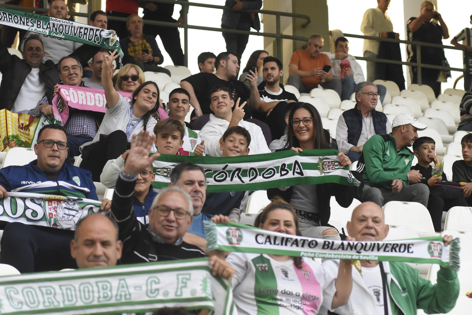 Imágenes del partido entre el Córdoba y el Recreativo de Huelva en El Arcángel