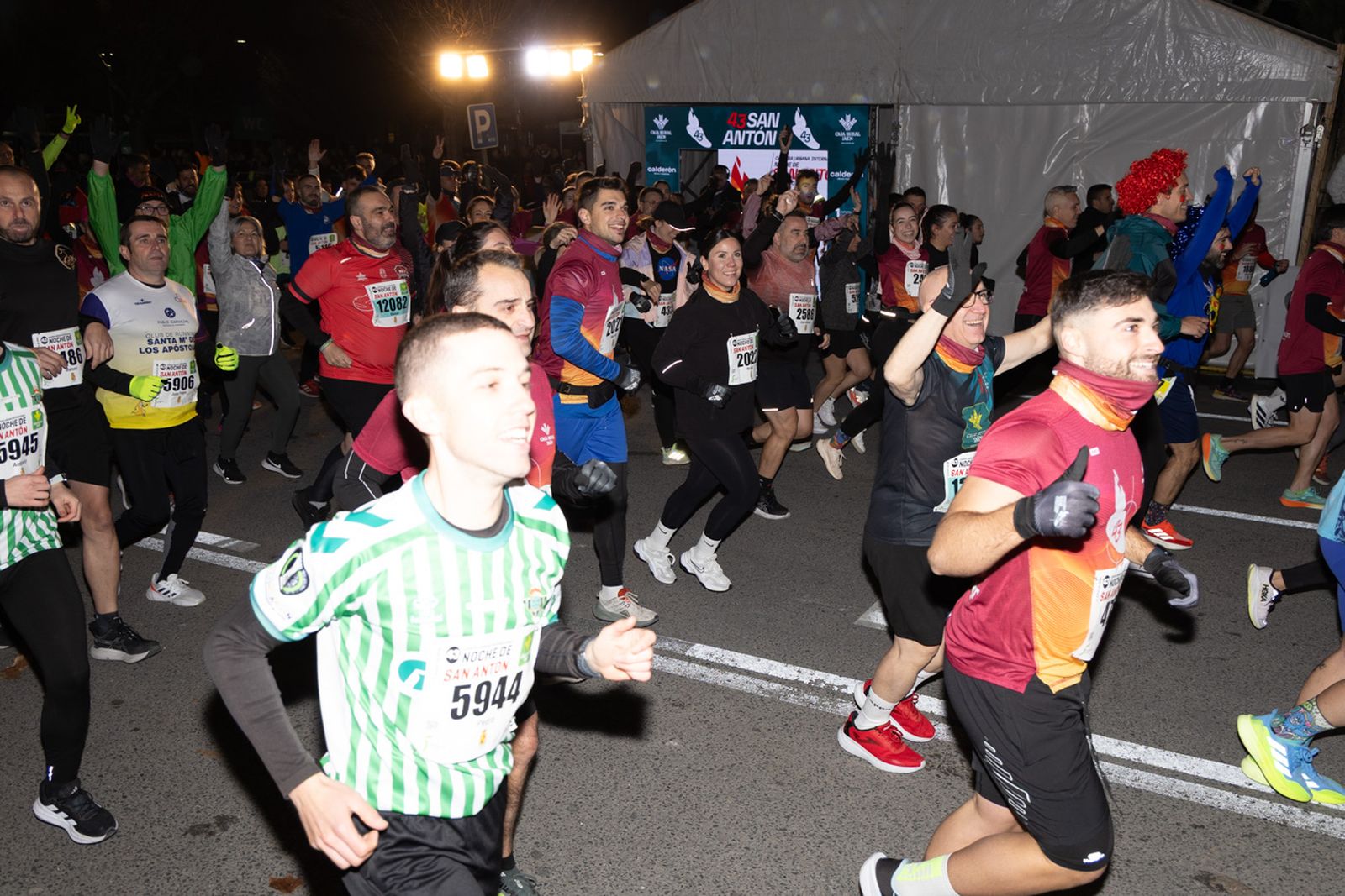 Encuéntrate en la salida de la Carrera de San Antón 2026, en imágenes (3)